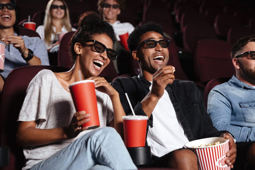 5-movie-theaters-with-gift-card-deals-for-the-holidays