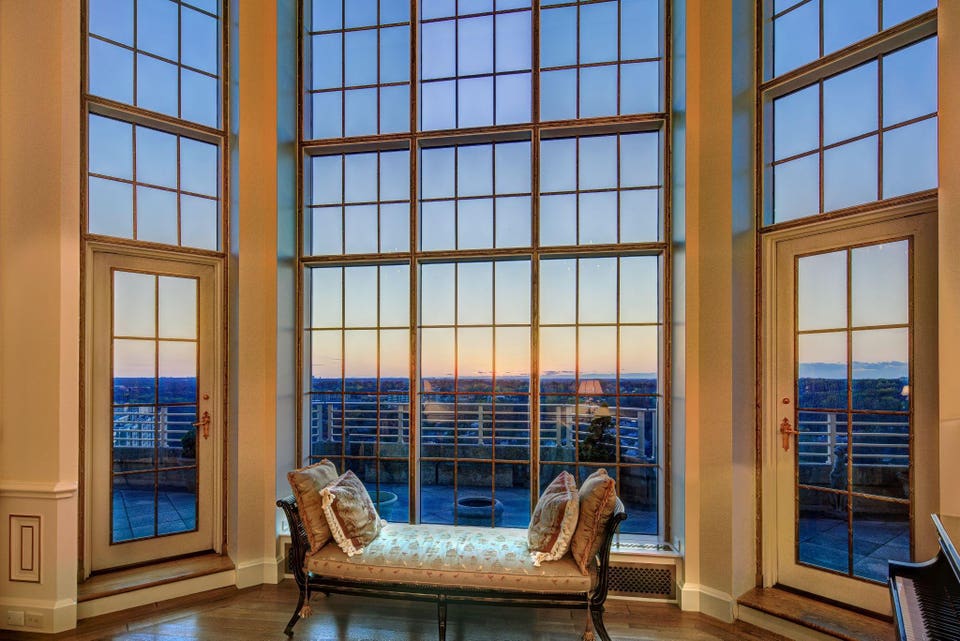 two-story-penthouse-in-the-dc-metro-area-hits-the-market-for-$10.5-million